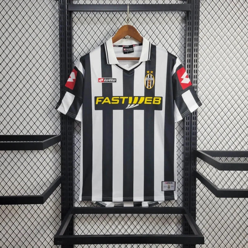 Juventus 01/02 Home Retro Jersey - Men's