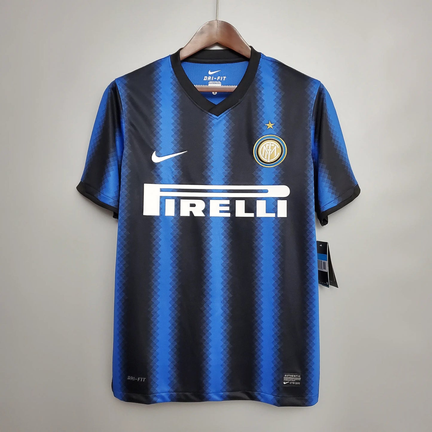Inter Milan Retro Home Jersey Mens 10/11 - Mens