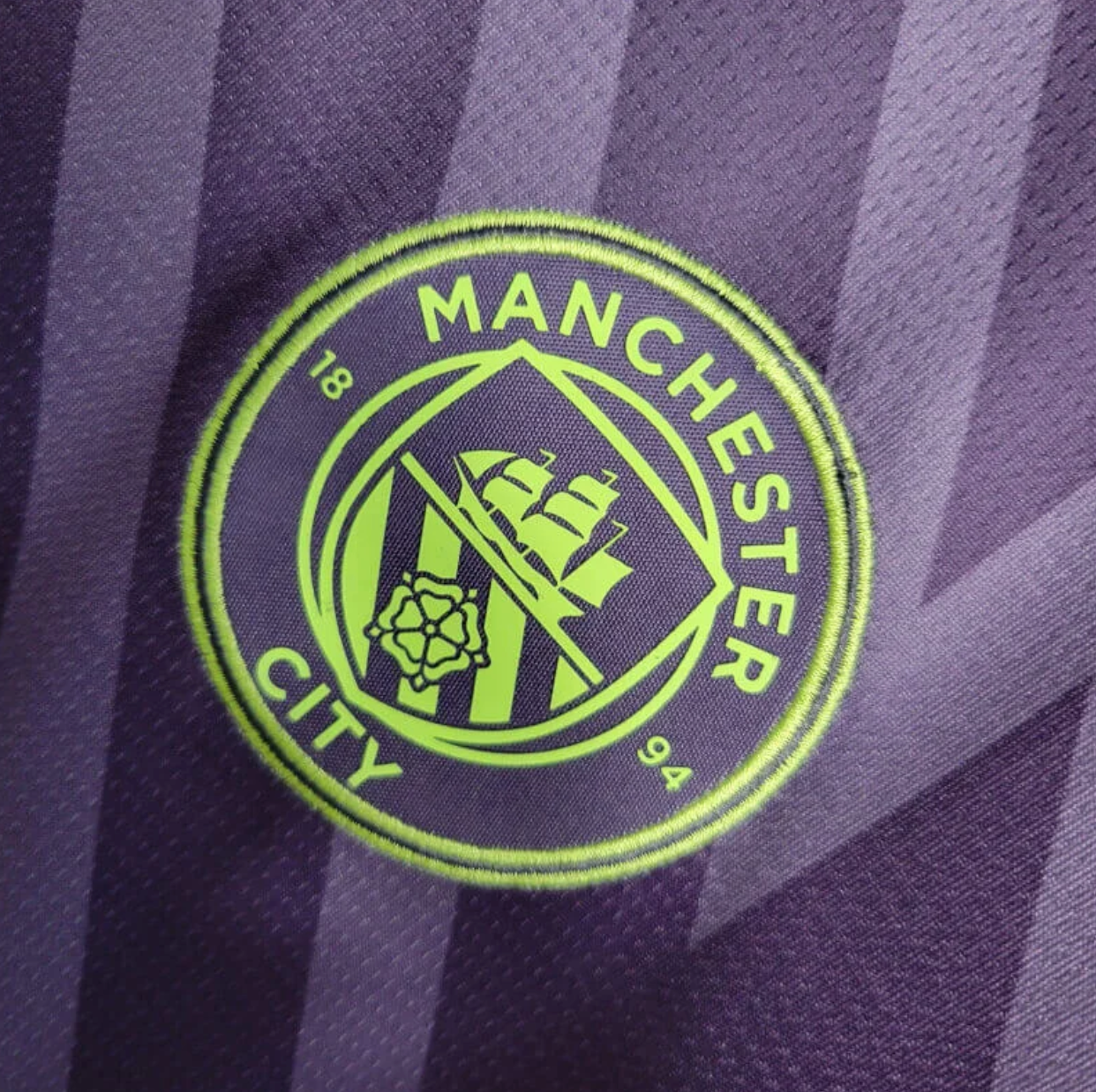 Manchester City 24/25 Goalkeeper Jersey - Men's