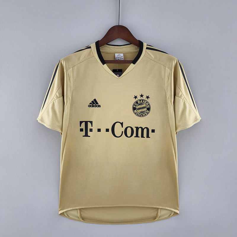 FC Bayern Munich Retro Jersey 2004/05 - Mens